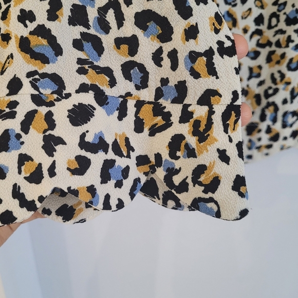 Colorful Cheetah Print Crop Blouse - Picture 4 of 5